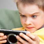چگونه از فرزندان خود در فضای مجازی،مراقبت نامحسوس کنیم