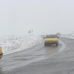 جاده چالوس تا غروب بسته است؛ کندی تردد در جاده‌های ۹ استان به دلیل برف و باران