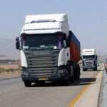 رتبه نخست فارس در حمل فرآورده‌های نفتی؛ روغن موتور با نرخ دولتی بین ناوگان حمل و نقل جاده‌ای شیراز توزیع می‌شود